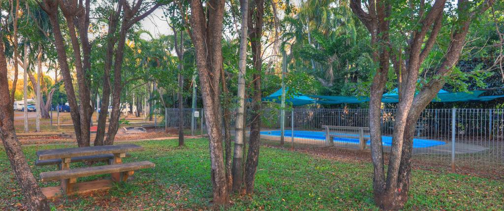 Batchelor Holiday Park Exterior photo